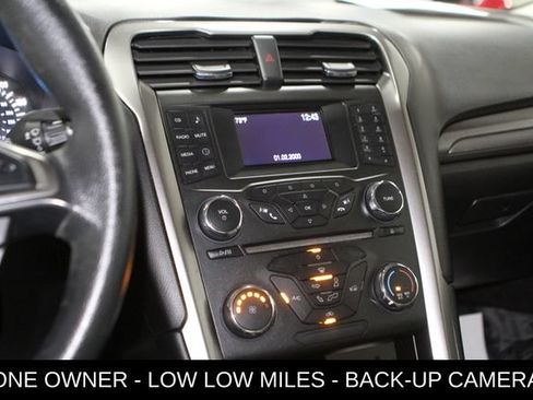 Used 2017 Ford Fusion S FWD image 19