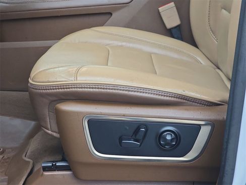 Used 2019 RAM 1500 Laramie Longhorn image 31