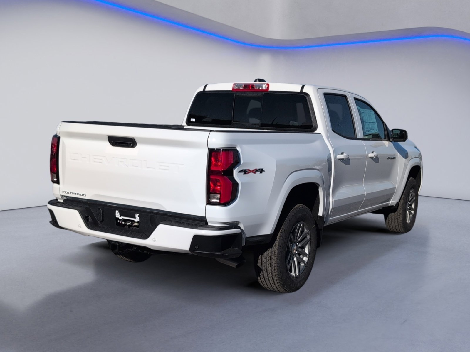 New 2026 Chevrolet Colorado LT w/ LT Convenience Package AWD/4WD image 3