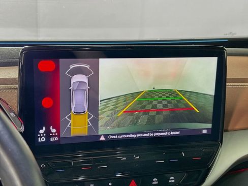 Used 2021 Volkswagen ID.4 Pro S w/ Gradient Package image 17