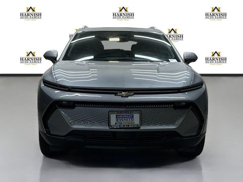 New 2026 Chevrolet Equinox EV LT FWD image 2