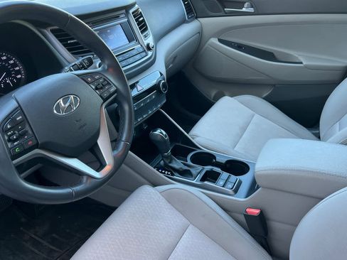 Used 2017 Hyundai Tucson Sport image 12