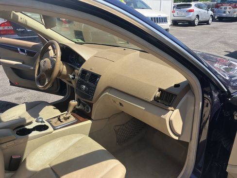Used 2008 Mercedes-Benz C 300 4MATIC Sedan image 19