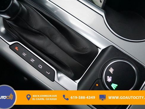 Used 2021 Chevrolet Blazer LT FWD image 25