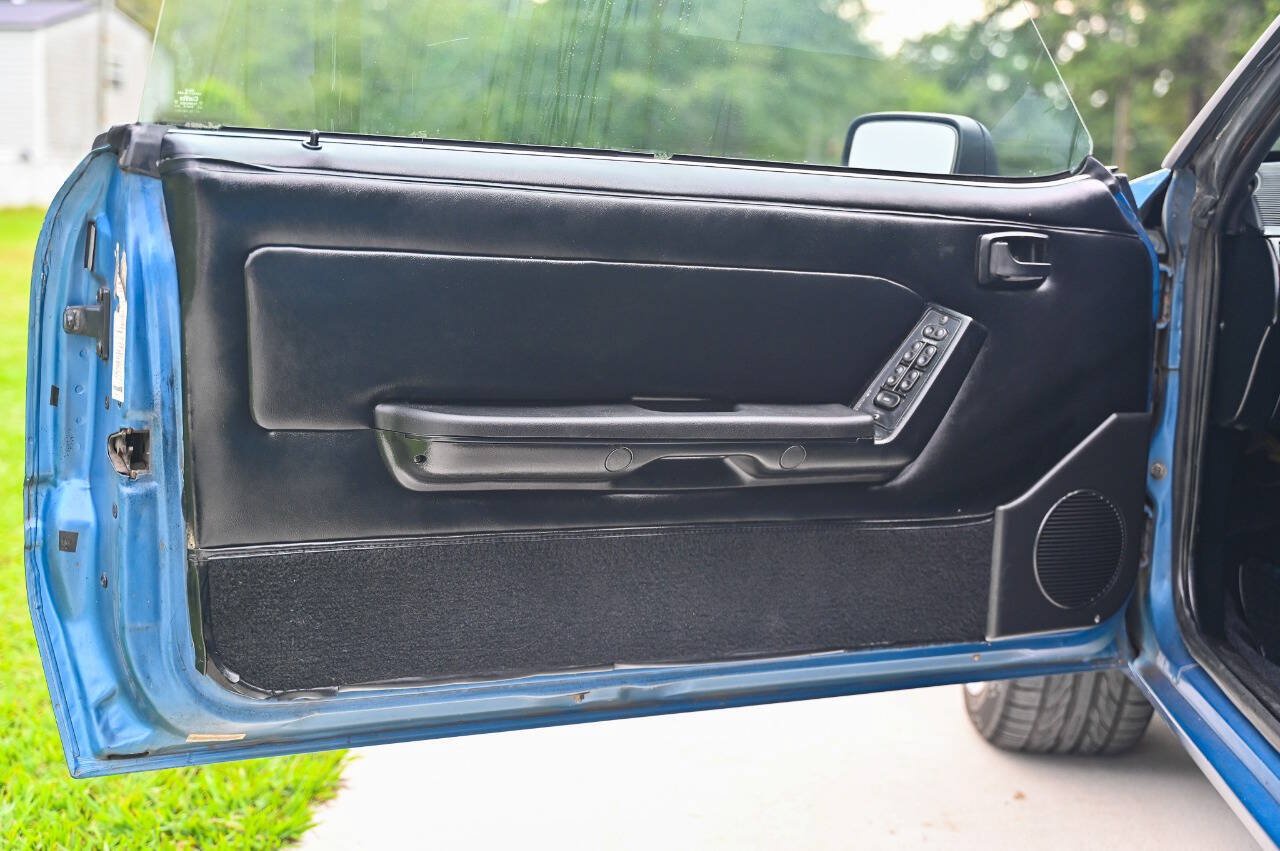 Used 1989 Ford Mustang LX RWD image 60