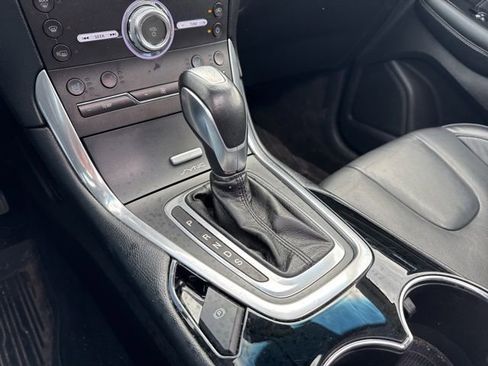 Used 2017 Ford Edge Titanium w/ Equipment Group 301A AWD/4WD image 31