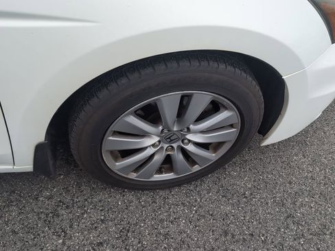 Used 2012 Honda Accord EX-L image 9