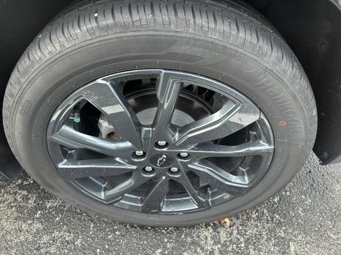 Used 2024 Chevrolet Equinox RS image 11