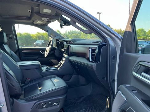 Used 2025 GMC Sierra 2500 Denali w/ Denali Reserve Package AWD/4WD image 10