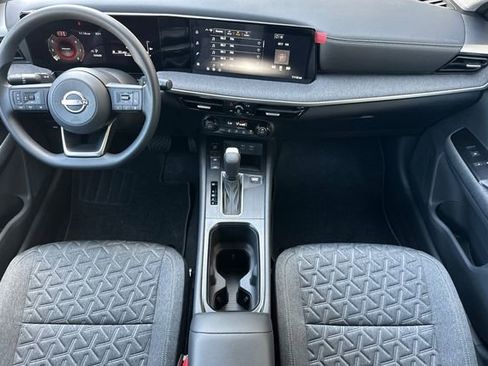 New 2026 Nissan Kicks SV image 13