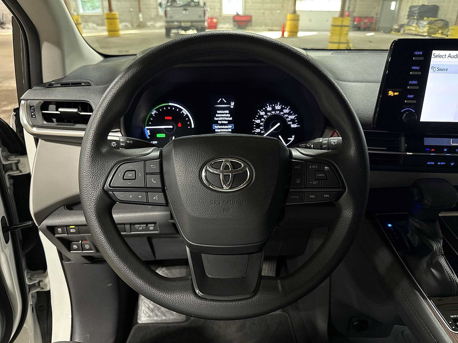 Certified 2022 Toyota Sienna LE FWD image 19