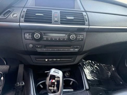 Used 2013 BMW X5 M image 22