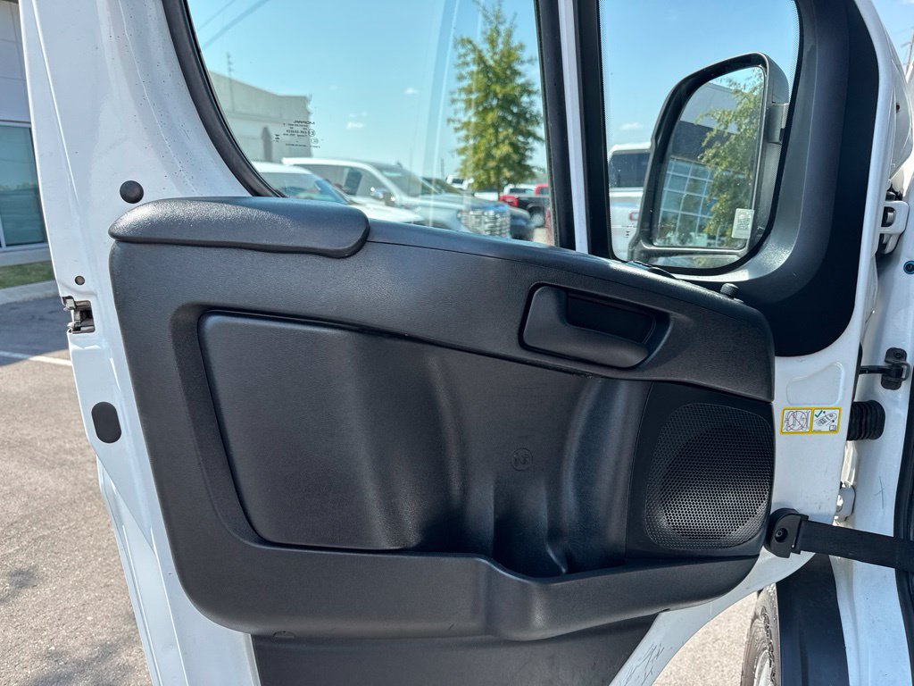 Used 2025 RAM ProMaster 2500 w/ Convenience Group FWD image 10