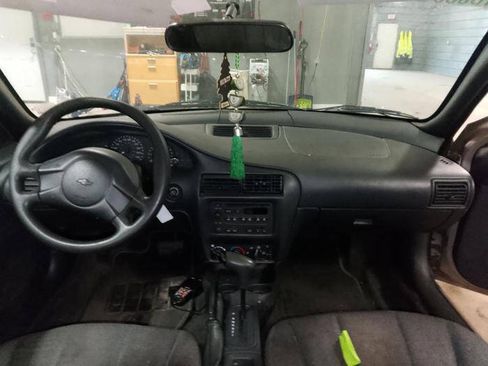Used 2004 Chevrolet Cavalier Sedan w/ Preferred Equipment Group FWD image 32