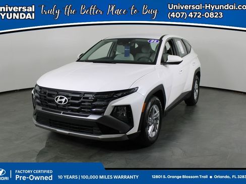 Certified 2025 Hyundai Tucson SE FWD image 1