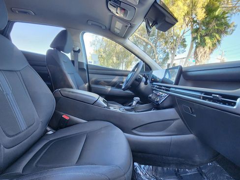 Certified 2025 Hyundai Tucson SEL image 28