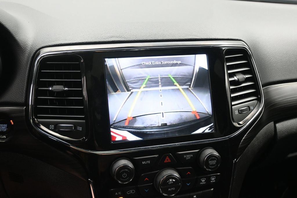 Used 2021 Jeep Grand Cherokee Laredo X AWD/4WD image 16