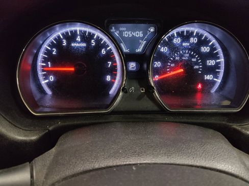 Used 2018 Nissan Versa SV image 23