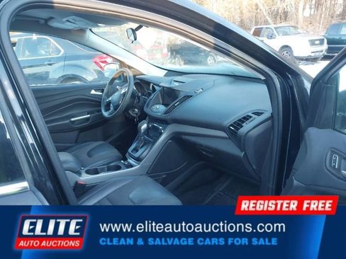 Used 2016 Ford Escape SE w/ SE Chrome Package image 10