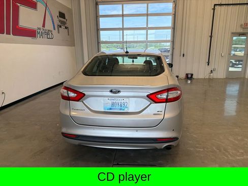Used 2014 Ford Fusion SE w/ Equipment Group 202A FWD image 4
