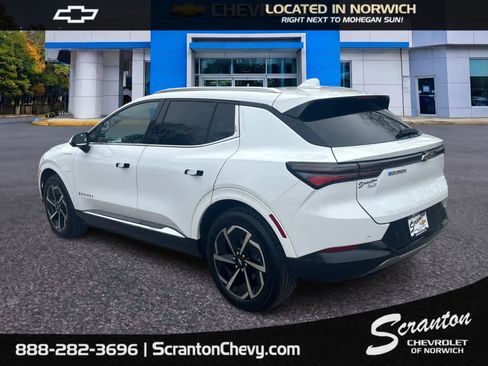 Used 2025 Chevrolet Equinox EV LT image 8