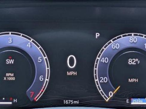 Used 2025 Jeep Grand Cherokee L Laredo w/ Luxury Tech Group I RWD image 11