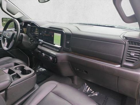 Used 2025 GMC Sierra 1500 SLT AWD/4WD image 24
