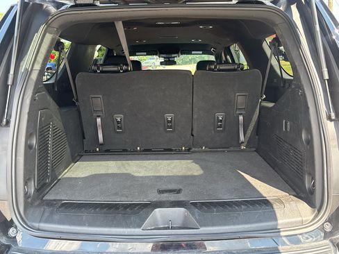 Used 2023 Chevrolet Suburban LS w/ Driver Alert Package RWD image 8