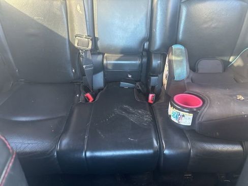 Used 2015 Dodge Journey R/T w/ Flexible Seating Group image 17