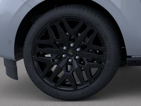 New 2026 Ford Expedition Platinum image 21