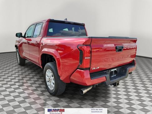 Used 2025 Toyota Tacoma SR5 AWD/4WD image 3