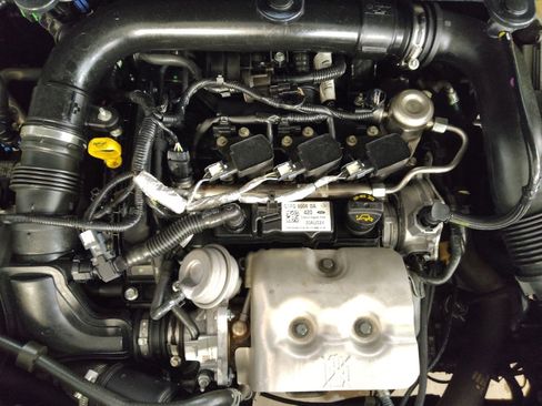 Used 2020 Ford EcoSport Titanium image 30