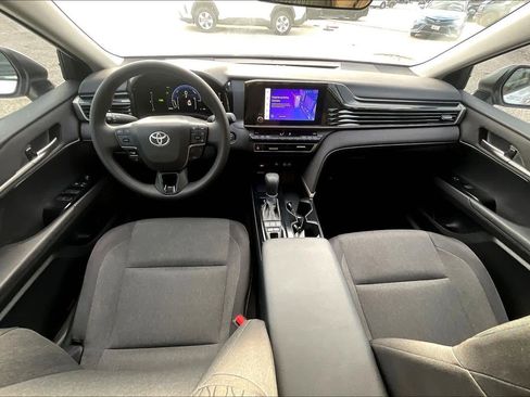 Used 2026 Toyota Camry LE w/ Convenience Package image 15