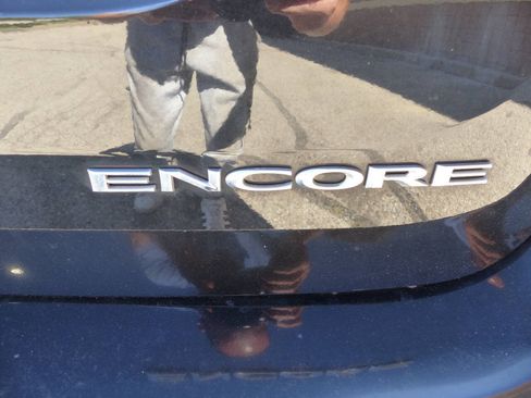 Used 2020 Buick Encore Preferred w/ Safety Package FWD image 9