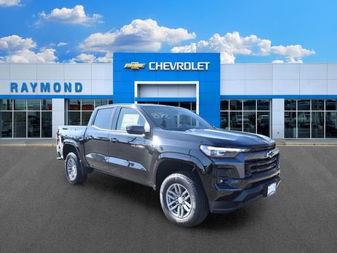 New 2026 Chevrolet Colorado LT w/ LT Convenience Package AWD/4WD image 1