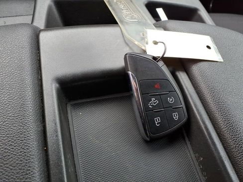 Used 2023 Chevrolet Silverado 1500 LT image 30