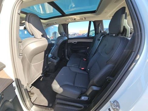 Certified 2025 Volvo XC90 B6 Plus image 5