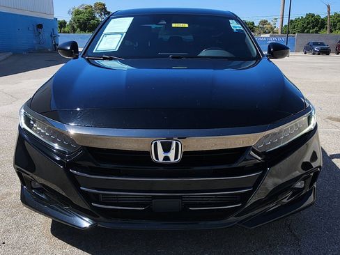 Used 2022 Honda Accord Sport image 2