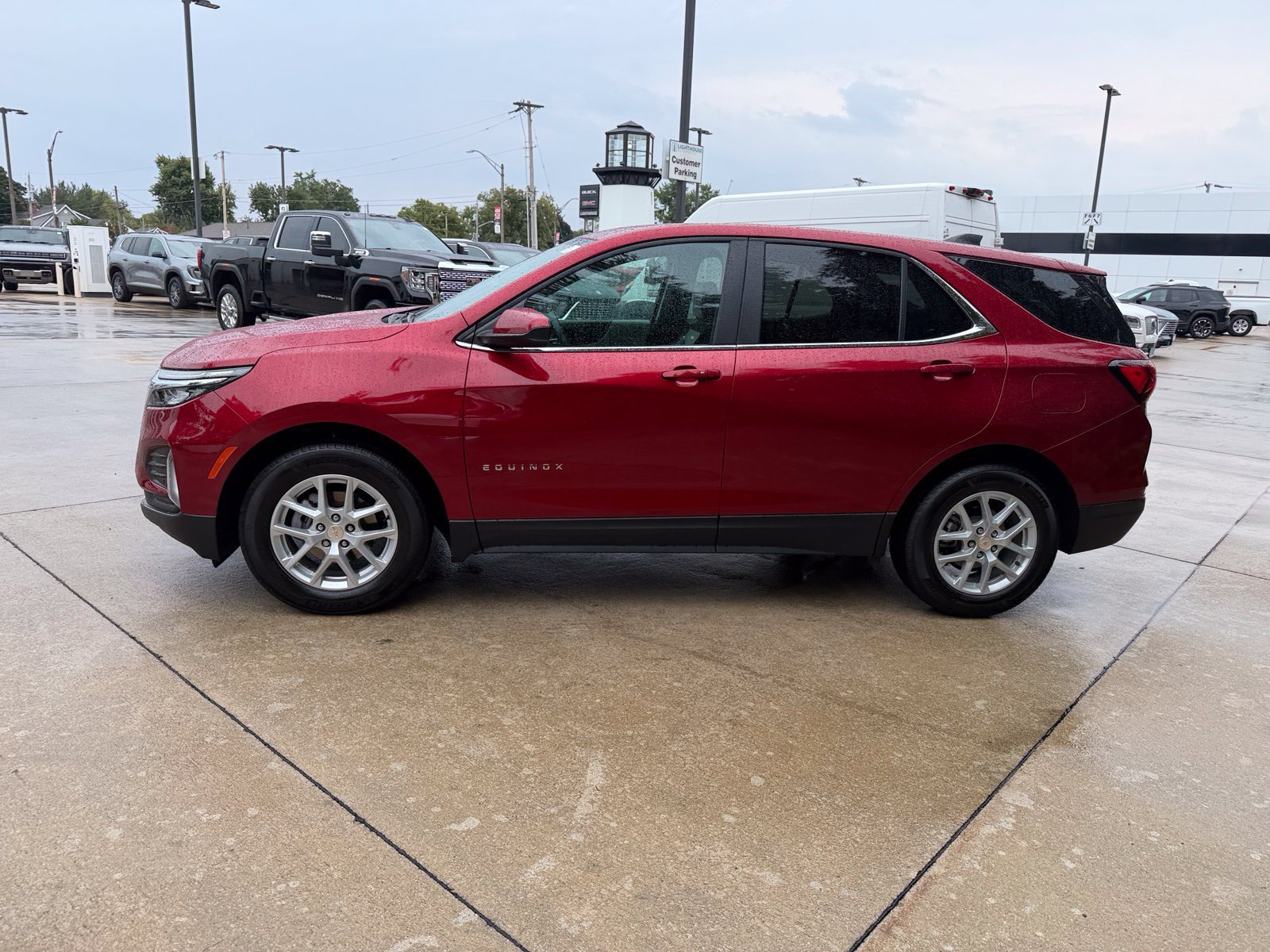 Used 2024 Chevrolet Equinox LT FWD image 8
