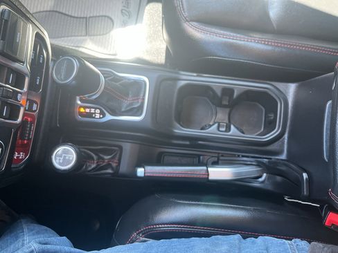 Used 2020 Jeep Gladiator Rubicon w/ Dual Top Group AWD/4WD image 23