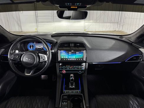 Used 2020 Jaguar F-PACE SVR AWD/4WD image 27