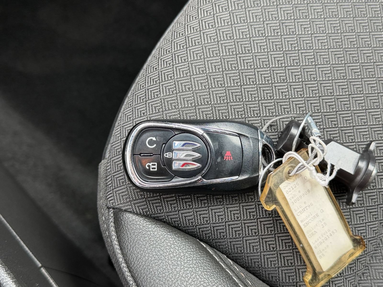 Used 2025 Buick Encore GX Preferred AWD/4WD image 20