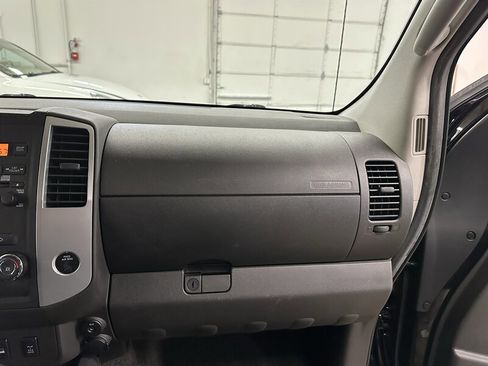 Used 2012 Nissan Xterra PRO-4X w/ Pro-4x Leather Pkg image 31