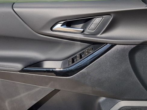 New 2026 Chevrolet Equinox LT w/ Midnight Edition image 17