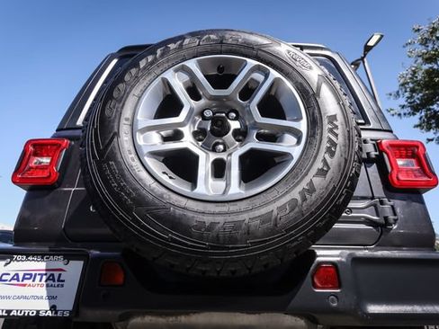 Used 2019 Jeep Wrangler Unlimited Sport S AWD/4WD image 14