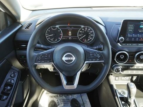 Used 2024 Nissan Sentra SV image 17