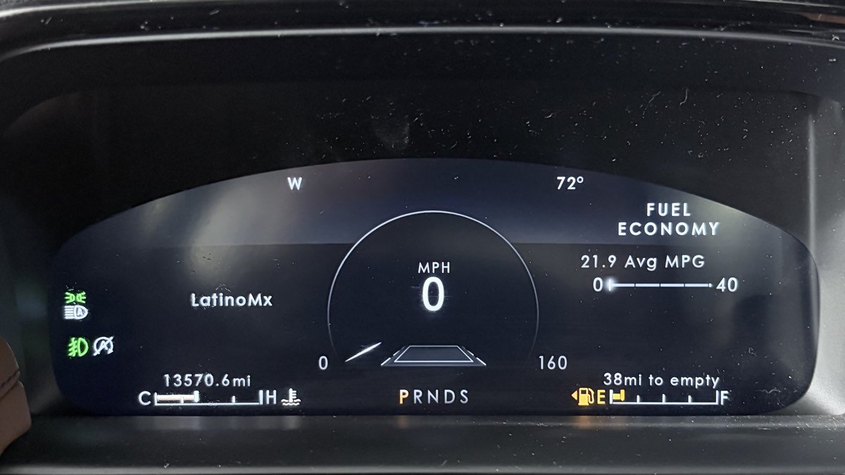 Used 2023 Lincoln Nautilus Reserve w/ Equipment Group 202A AWD/4WD image 18