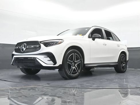 Used 2025 Mercedes-Benz GLC 300 image 54