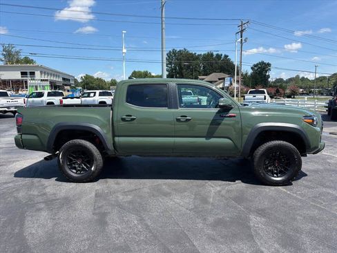 Used 2020 Toyota Tacoma TRD Pro AWD/4WD image 2