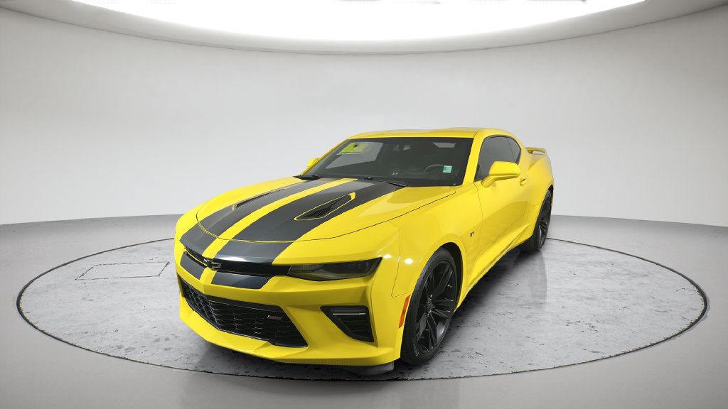 Used 2017 Chevrolet Camaro SS RWD image 1
